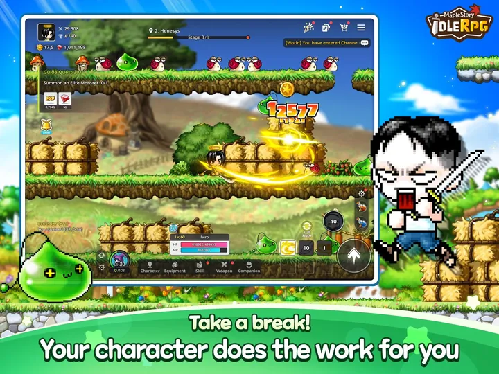 Personajes 2D de formas redondeadas al estilo de MapleStory combaten automáticamente contra monstruos junto a sus compañeros en la pantalla de un juego móvil